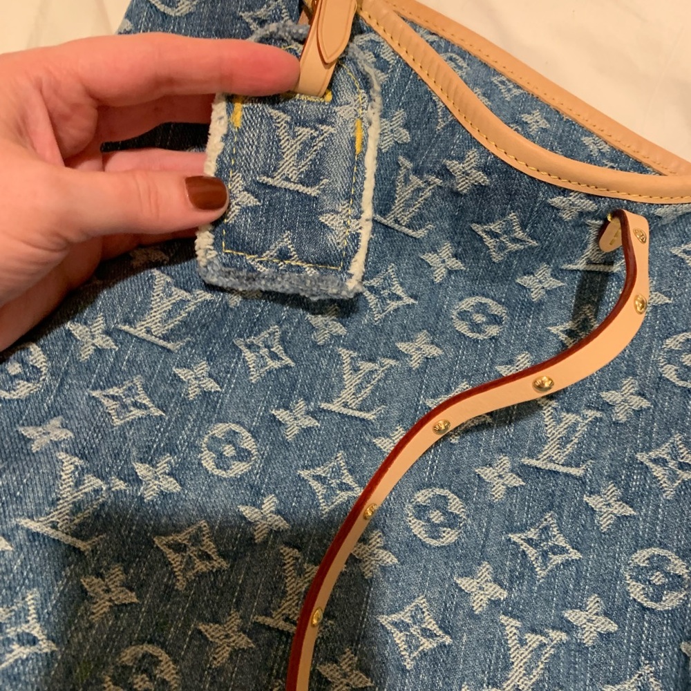 Limited Sunning Brand new rare Carry MM Authentic denim Louis  Vuitton purse.…
